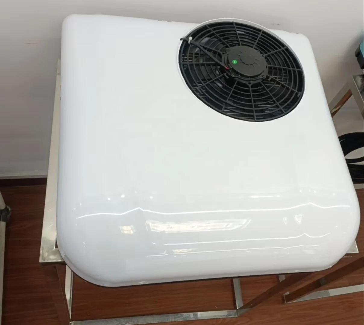 Sinoclima العالمي 12 فولت شاحنة مكيف الهواء RV الهواء كون أطقم لسيارة شاحنة التخييم وقوف السيارات العالمي RV تكييف الهواء