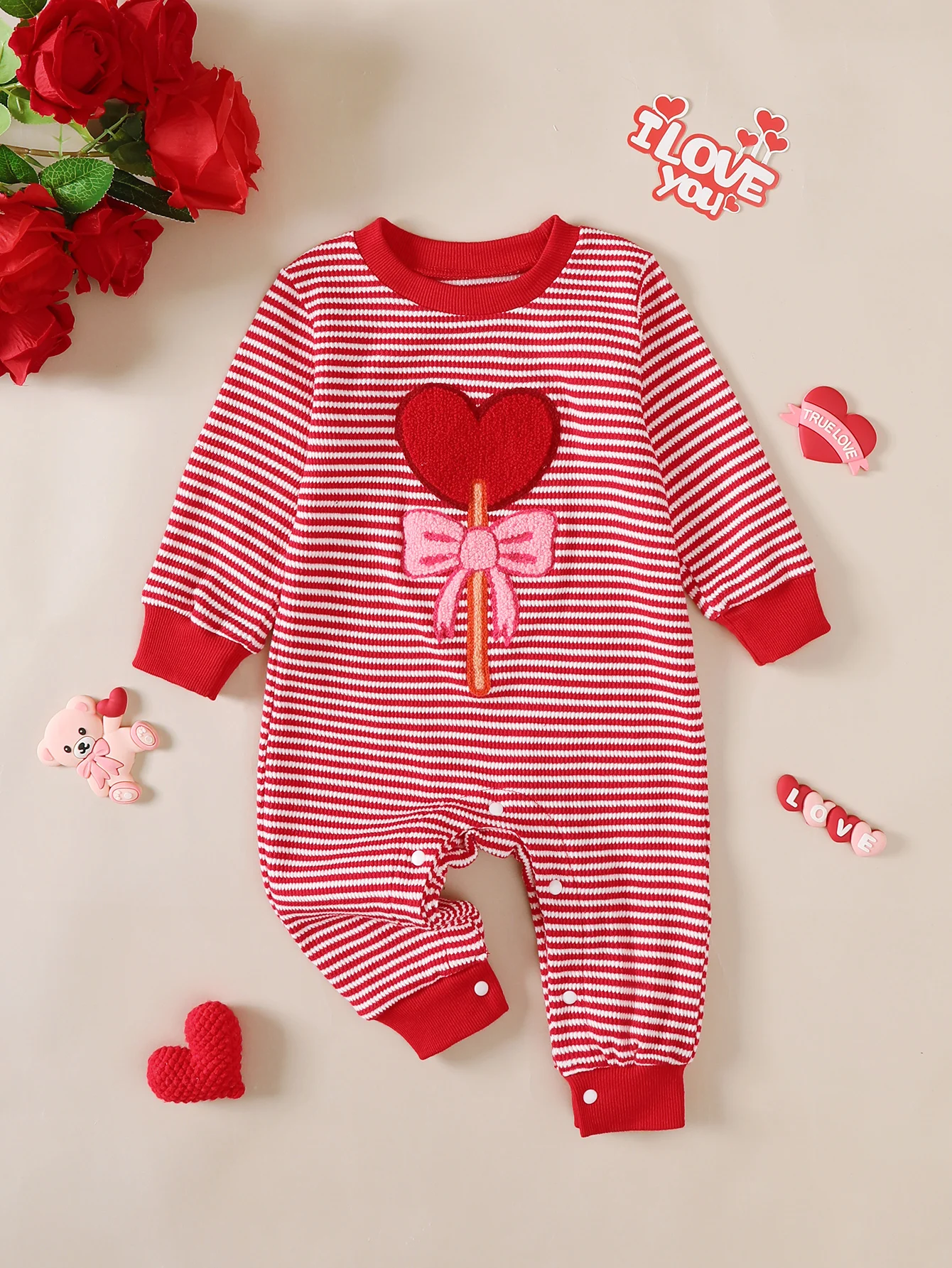 Valentine's Day Heart Pattern Towel Embroidered Long Sleeve Baby Boy Romper Onesie for Infants And Toddlers