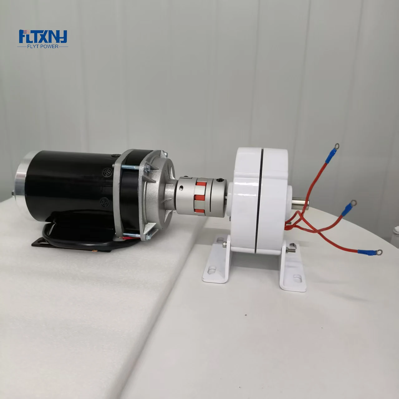 Low Speed 1000W 12V 24V 48V Three Phase Gearless Permanent Magnet Generator AC Alternators Use For Wind Turbine