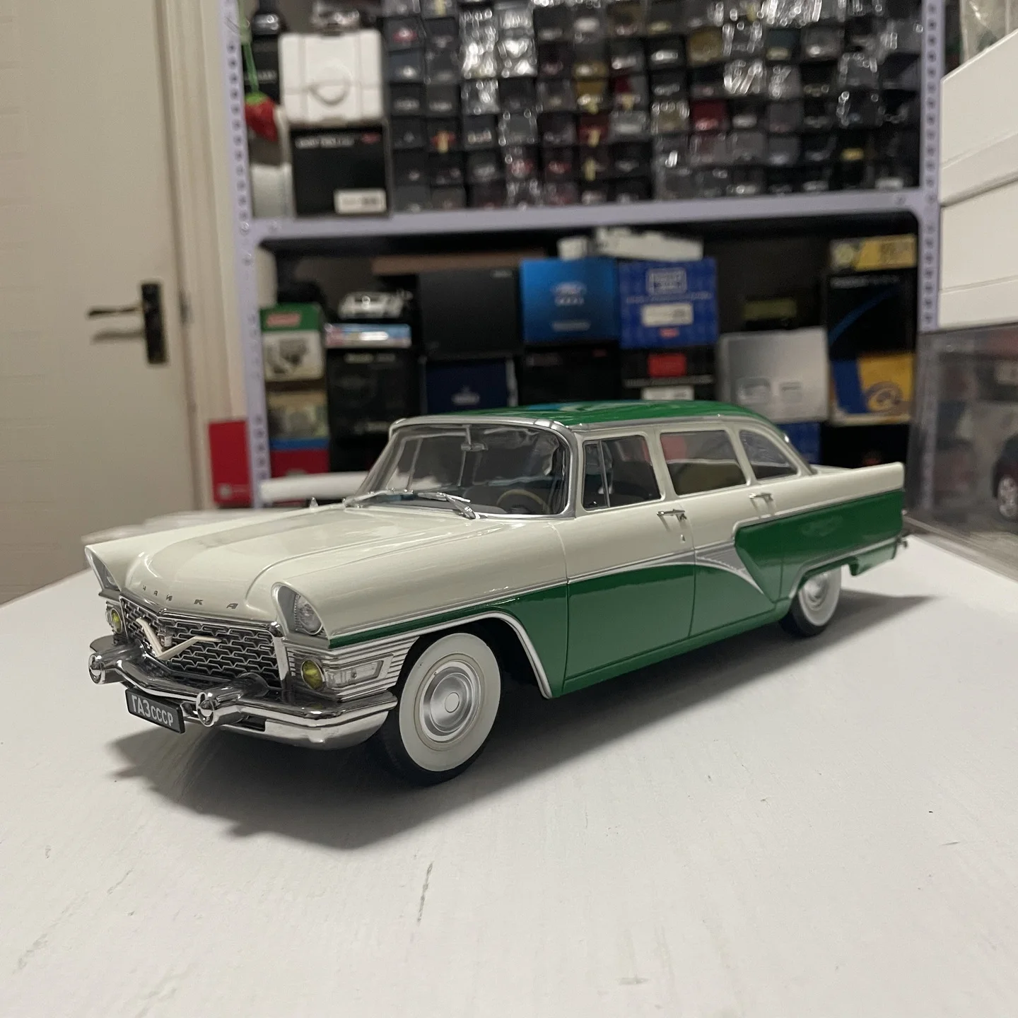 

Масштаб 1:18 Triple9, литой под давлением сплав, зеленый ГАЗ 13 Чайка, 1959, игрушки, автомобили, модель, классика, ностальгия, сувенир для взрослых, подарок, статический дисплей