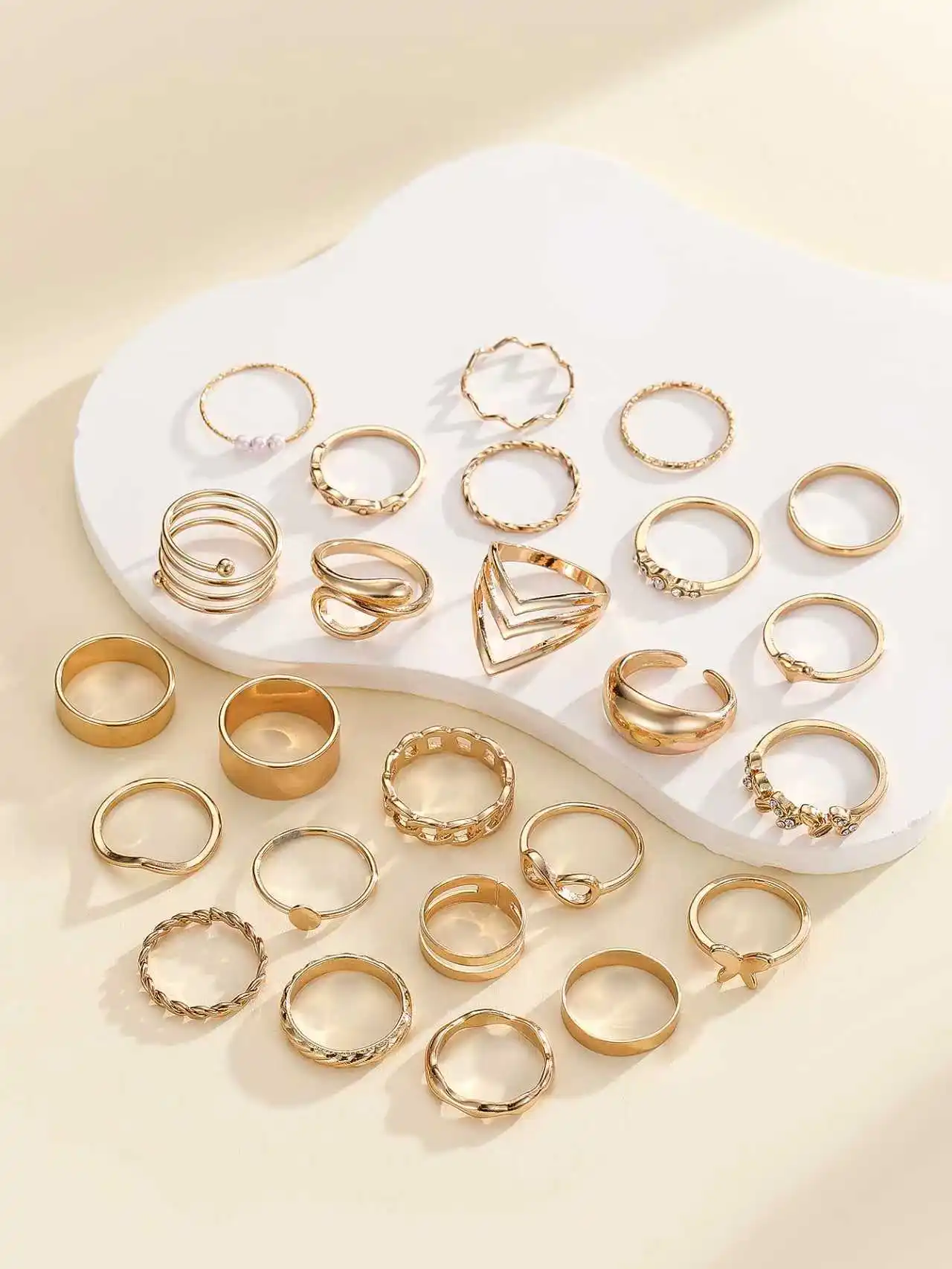 مجموعة خواتم نسائية كلاسيكية على شكل نجمة القمر على شكل ثعبان مجوفة مكونة من 25 قطعة