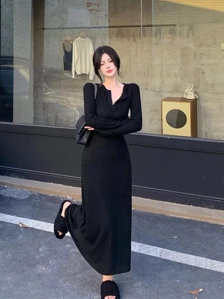body dress long Shapewear V-Neck Cut-Out Maxi Dress | Built-In Shaping main image 0