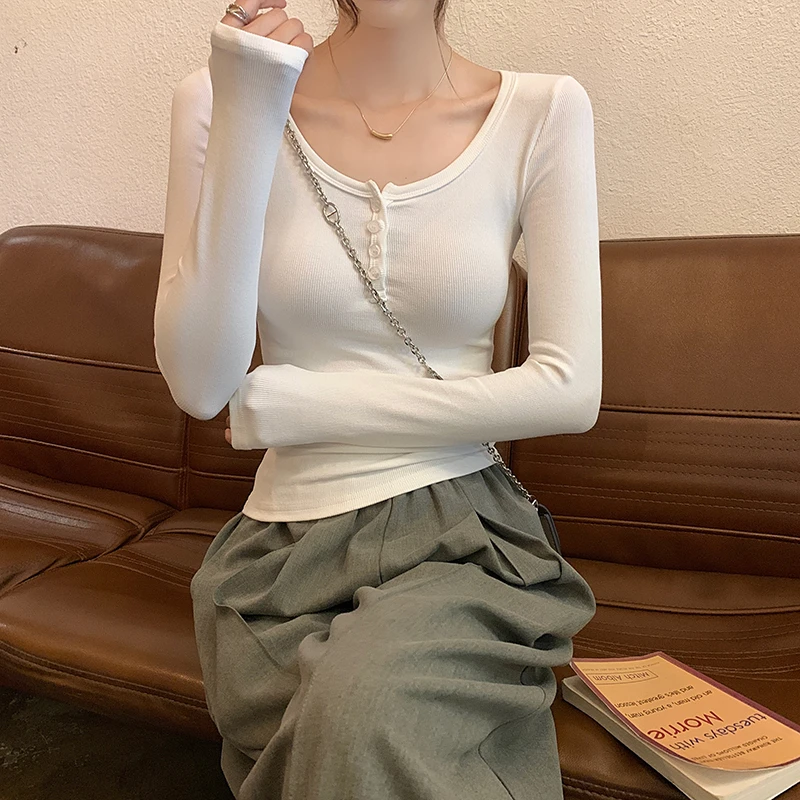 AOSSVIAO 2026 Herbst Damen T-Shirt Stilvolles Langarm-Shirt in Unifarbe mit O-Ausschnitt, schmal geschnittenes Basic-Top, vielseitiges Layering-Oberteil. – Detail 5