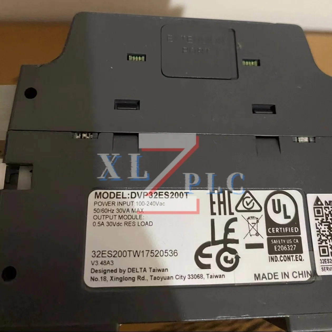 وحدة PLC جديدة في المخزون DVP32ES00R2 DVP32ES200R DVP32ES200T DVP32ES200T DVP32ES200T DVP32ES300R