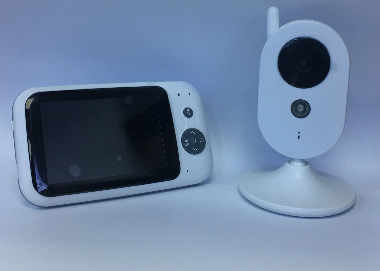 

3.5Inch Screen Video Baby Monitor with Camera and Audio Night Vision,Two-Way Talk Temperature Monitor, VOX Mode, Lullabies