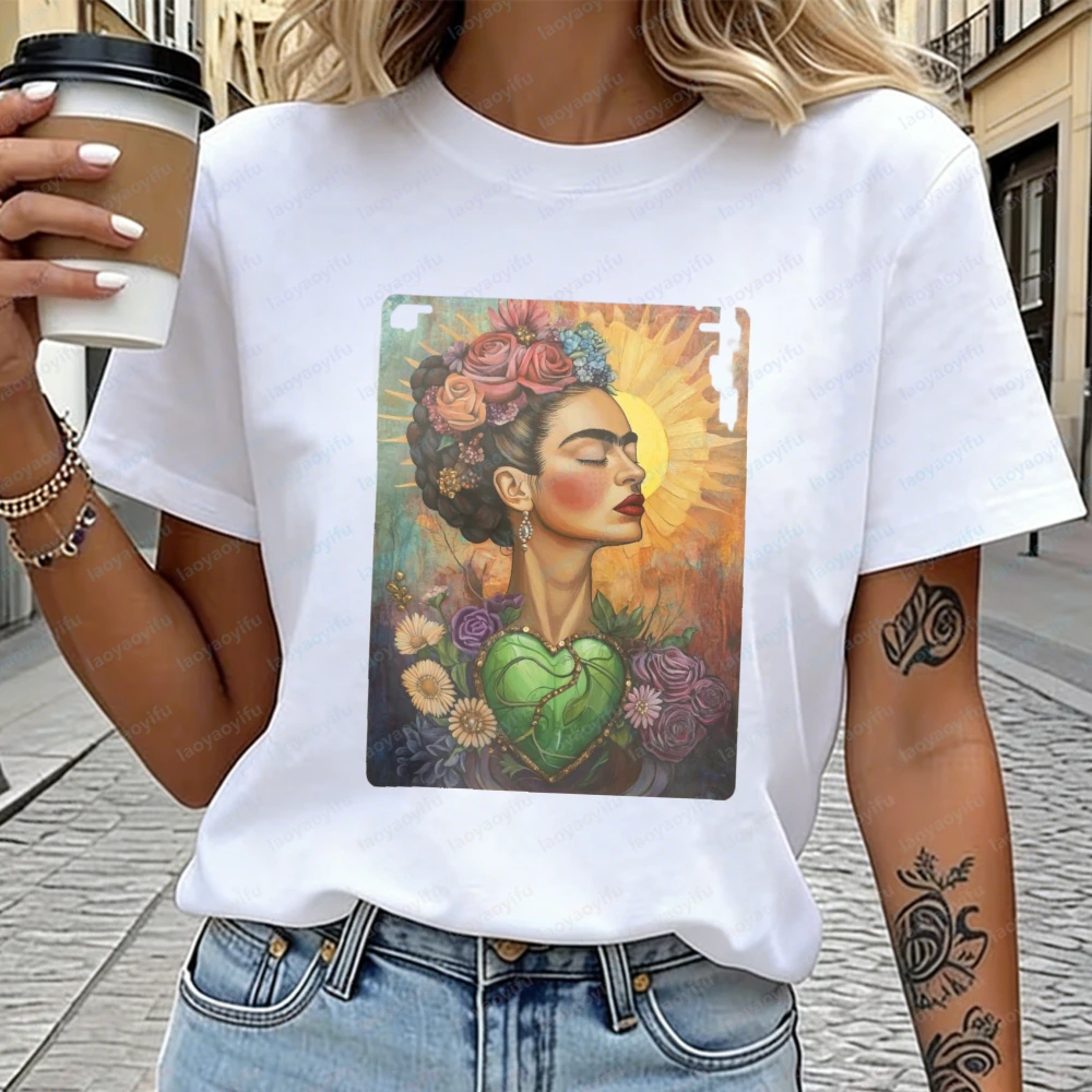 

Frida Art Printed T-Shirt Green Heart Frida Design Tops Feminist Empowerment Cotton Tee Mexican Cultural Vintage Women Clothes