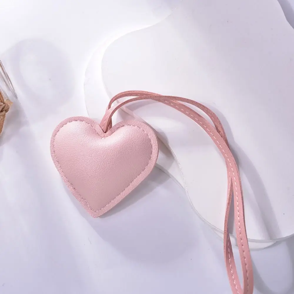 

Multi-color PU Leather Heart Keychain Love Car Keyring PU Leather Hanger 14 Colors Fashion Bag Pendant Women