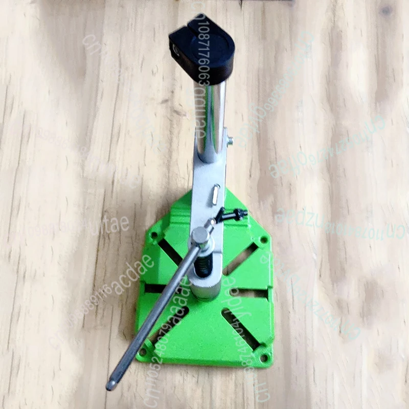 Mikro-wiertarka do gwintowania pionowego, ręczna gwintownica z regulacją, klucz do gwintowania, klucz stołowy, przedłużona grzechotka, wahadłowy ramieniak sondy.