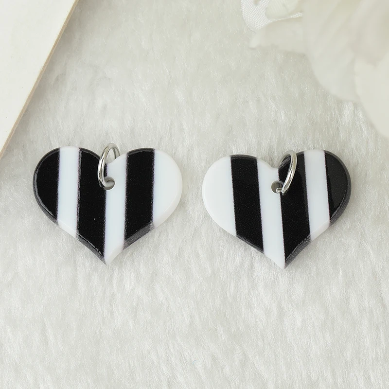 12Pcs Heart Charms Two Side Print Acrylic Black White Stripe Jewlery Findings For Necklace Diy Making