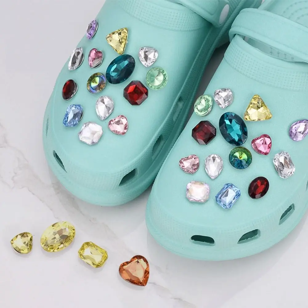 28Pcs Shining Clamp Rhinestone Shoes Buckle Clip Rhinestone for Shoe Decoration Clips DIY Hole Shoe Accessories