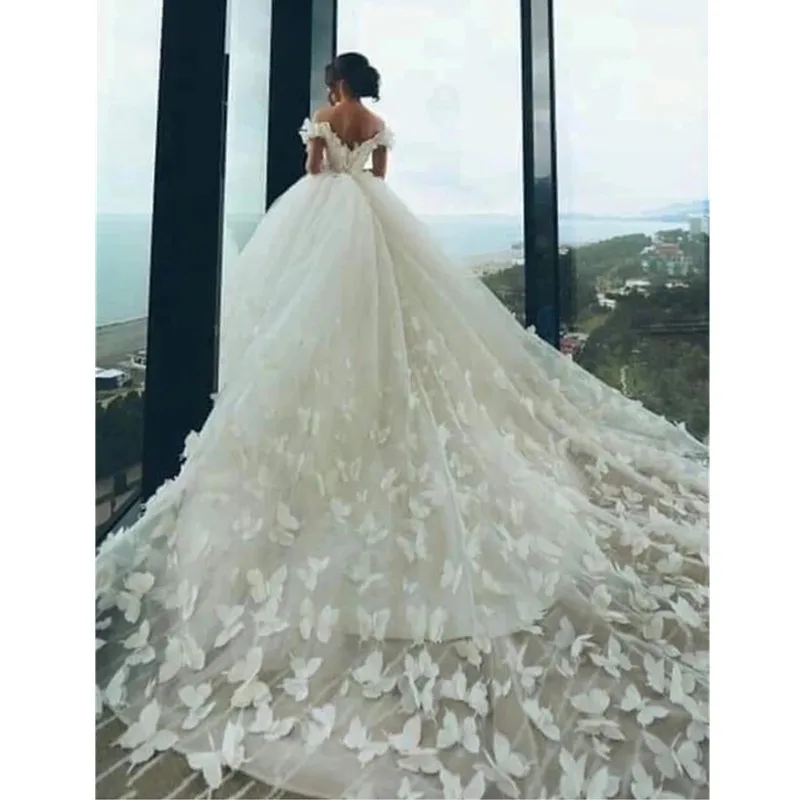 Off The Shoulder Wedding Dresses 3D Butterflies Bridal Gowns Sweep Tain Vestidos De Noivas Brides Gowns