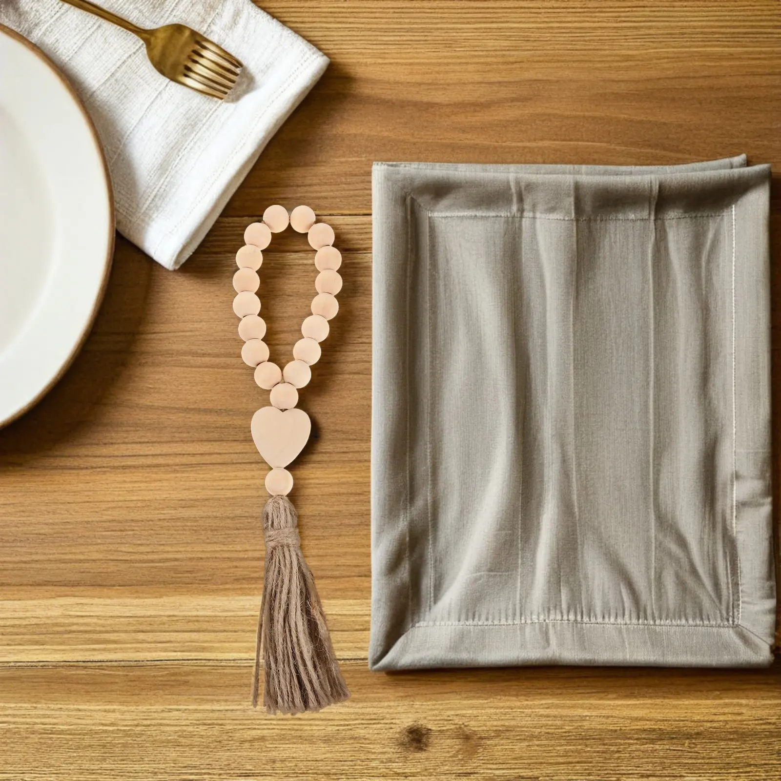 

Набор из 6 деревянных кольц для салфеток с бусинами и кисточками в форме сердца, эластичные, для Рождества, свадеб, вечеринок, декора домашнего обеденного стола, в стиле фермерского дома