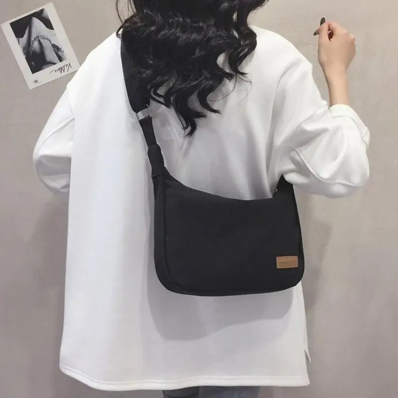 Bolsas de ombro de nylon impermeáveis para mulheres, bolsa designer simples, grande capacidade, bolsa tiracolo feminina, casual, nova, 2022