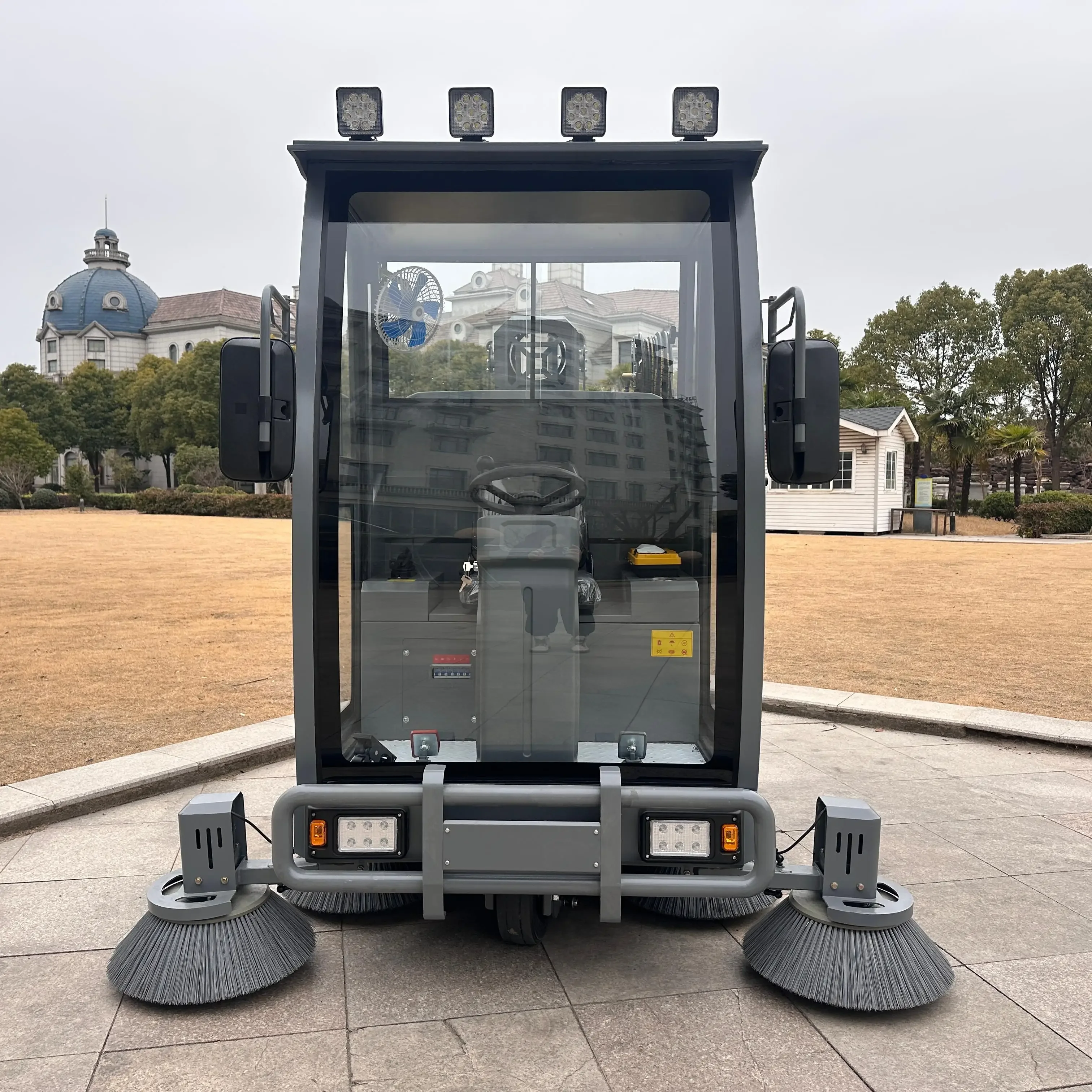 Customized 48v Lithium Sweep Industrial Condition New Stainless Steel Outdoor Ride-On Electric Street Road Vacuum Floor Sweep