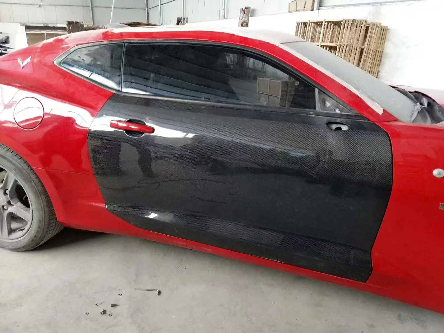 High Quality Carbon Fiber Rear Side Door for Gen 6th Camaro Perfect Fitment 2