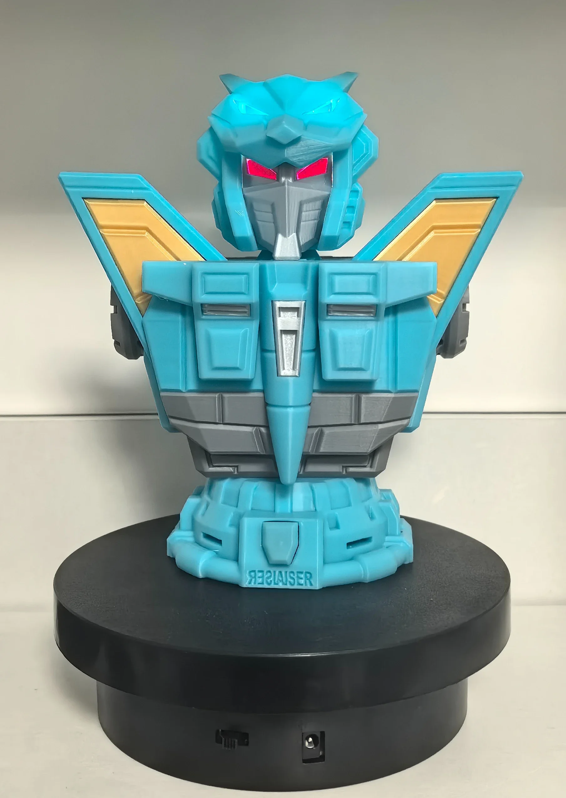 Autobot G1 Anime Character Shaming 3D Printed Multi-joint Movable Model (magnetic Luminous Eyes)