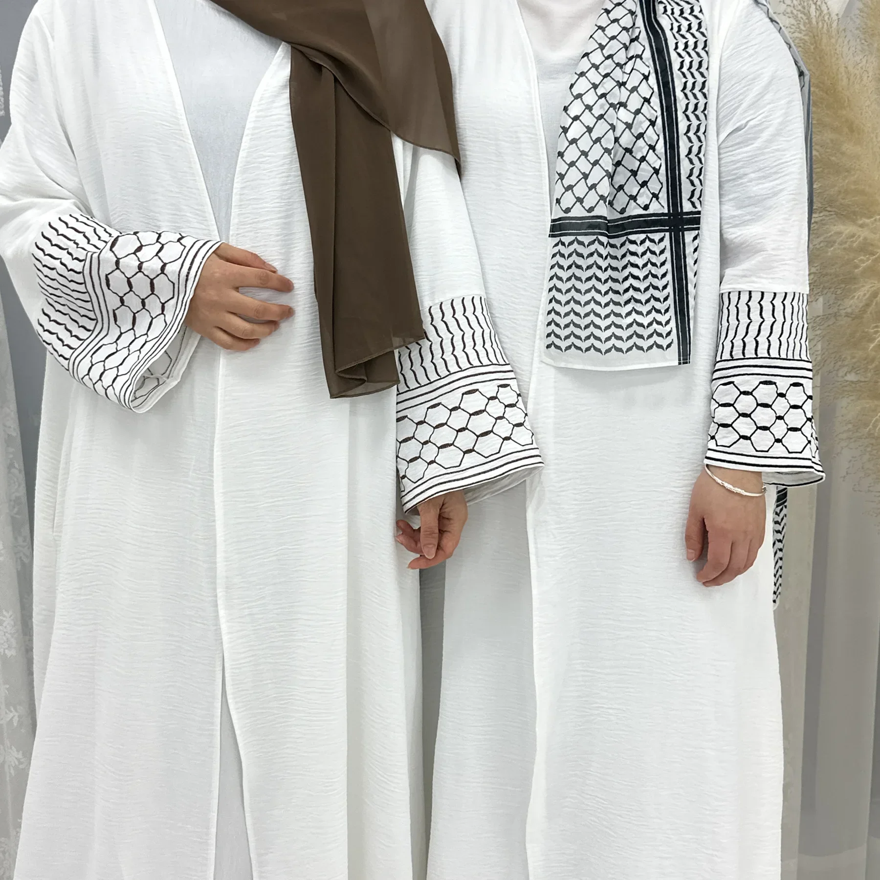 

White Embroidery Keffiyeh Open Abaya Kimono Ramadan Muslim Abayas for Women Dubai Luxury Turkey Islam Clothes Kaftan Hijab Robe