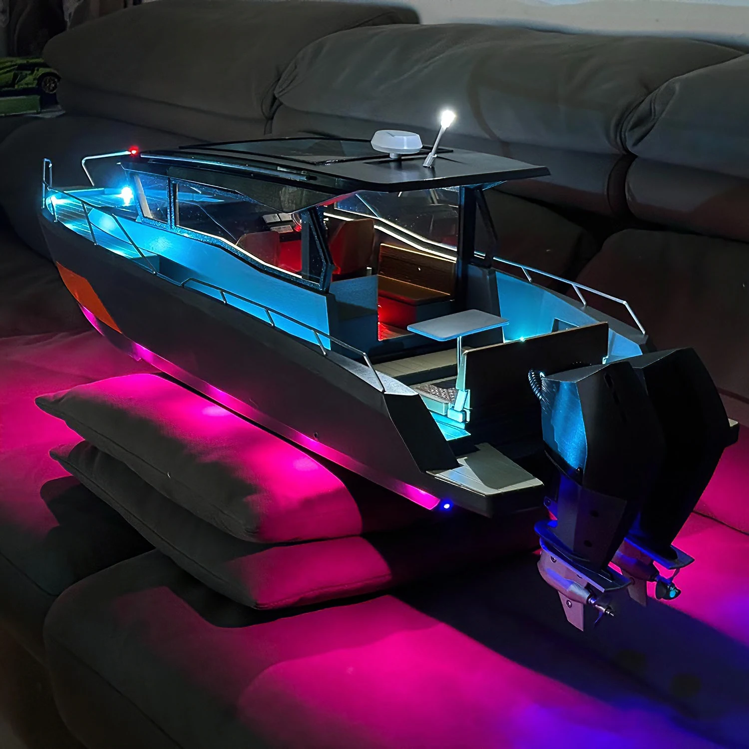 1/9 RC Ships 107cm Simulated Remote-controlled Yacht Model Equipped with Double Outboard Motor RC Ships RTR Ship Toy Yacht Model