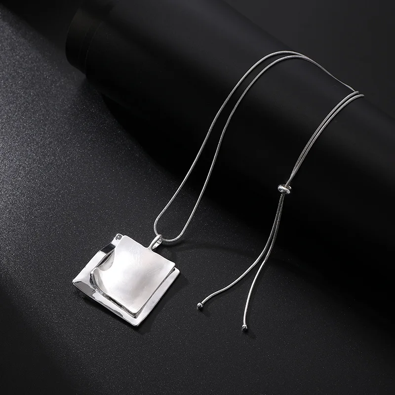 Fashion Geometric Long Chains Collar Necklace Jewelry for Women Decorative Pendants Double Layer Square Jewelry