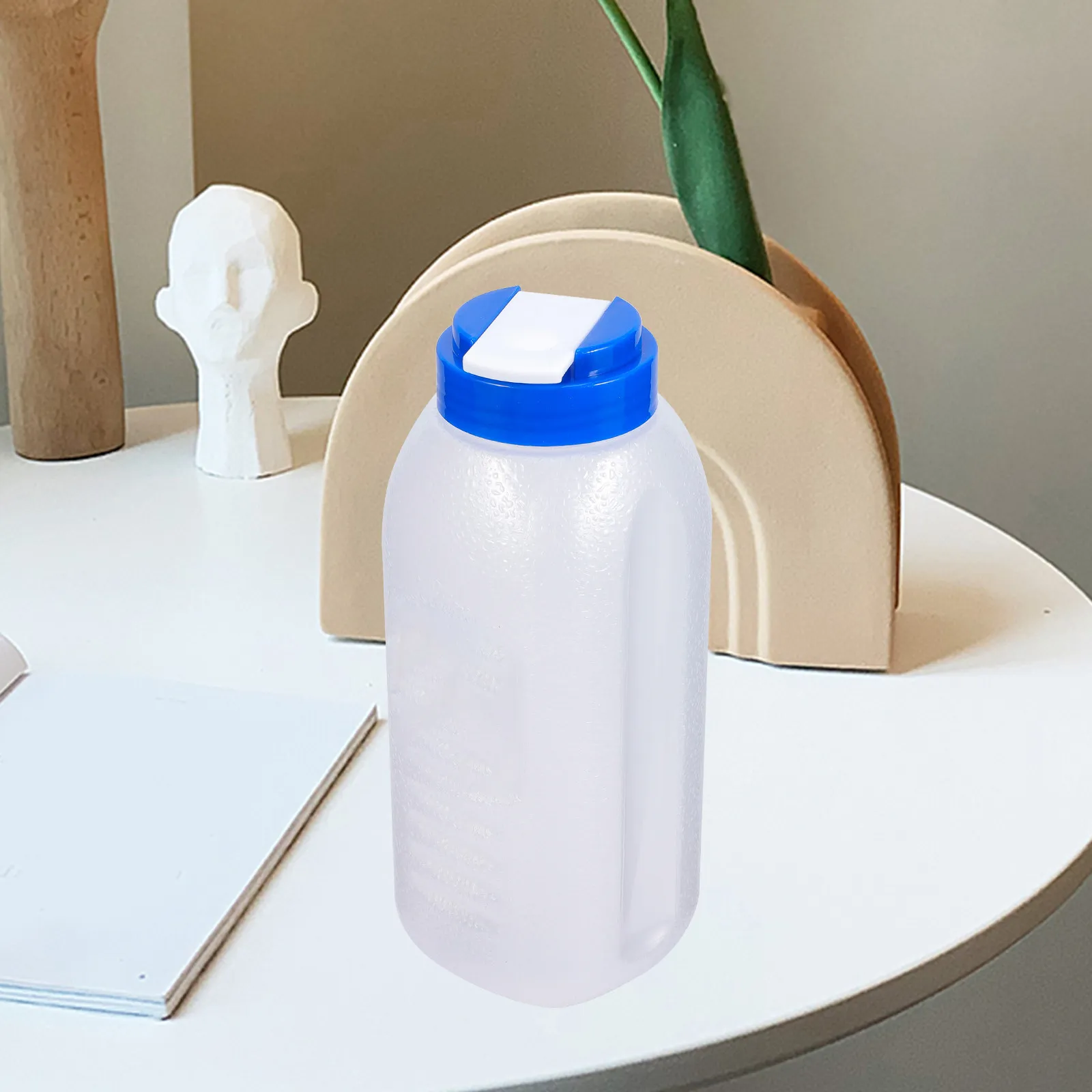 Household Water Pitcher Plastic Beverage Jug with Lid Large Capacity for Cold Water Juice Iced Tea Lemonade Bbq Pool Party