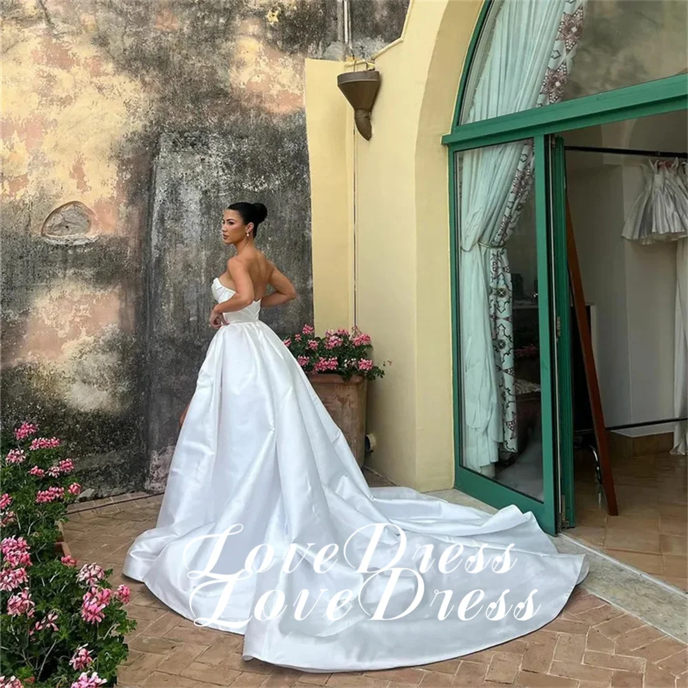 Vestido de novia personalizado con pliegues sin tirantes, corte en A, abertura lateral alta, Pastoral, sin mangas, cuello barco, sin espalda, con cordones, 2025