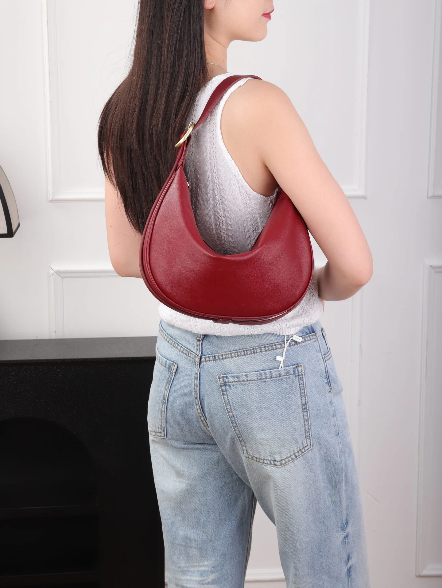 حقيبة كتف نسائية من جلد البقر الأصلي بتصميم نصف قمر حقيبة يد عصرية للسيدات جديدة