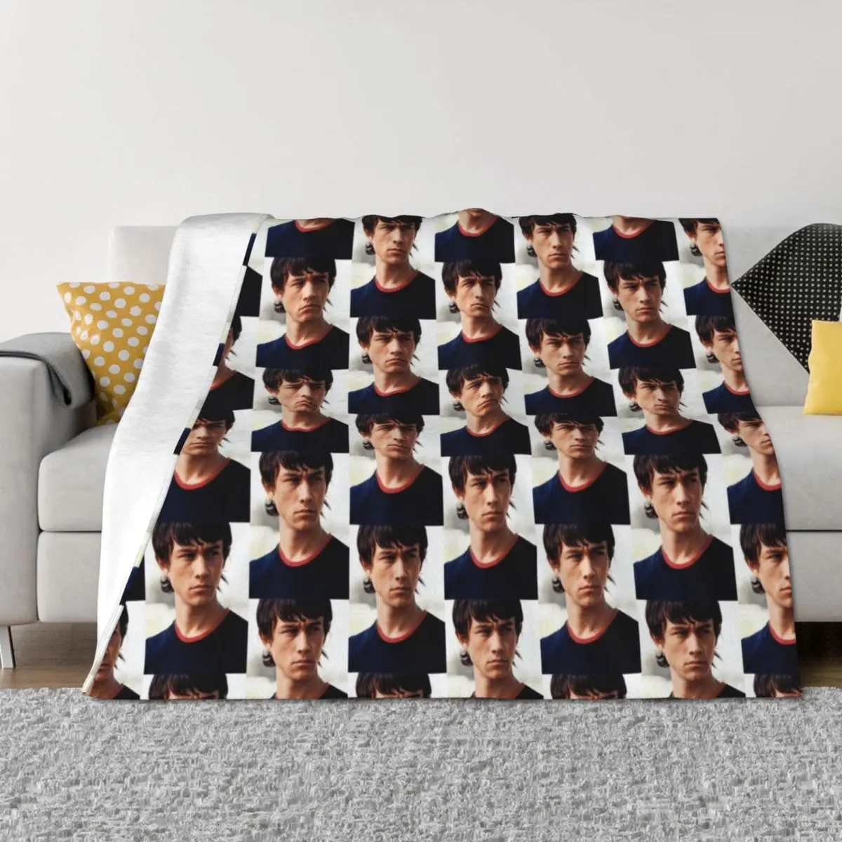 

Joseph Gordon Levitt in Mysterious Skin Throw Blanket anime Summer Beddings Luxury Bed Blankets