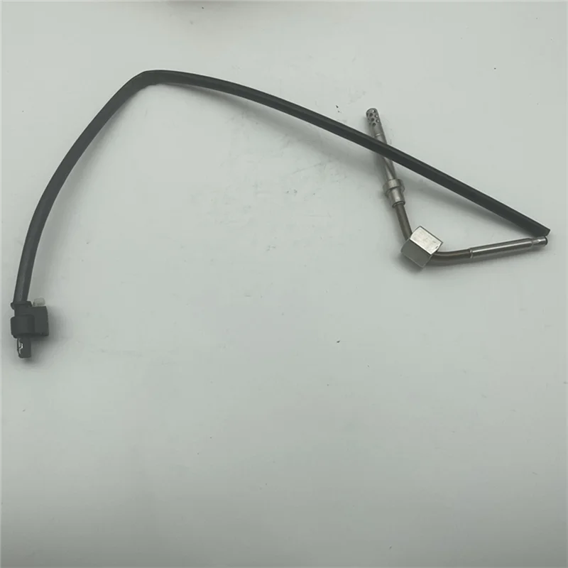 قطع غيار السيارات مستشعر درجة حرارة غاز العادم A0009056804 لمحرك W205 C250d 2015