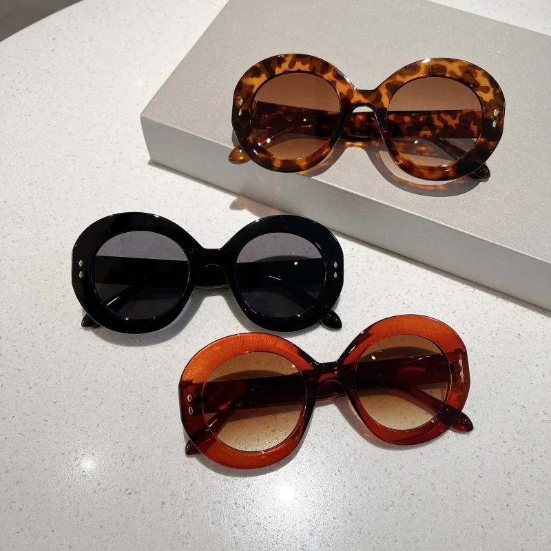 2026 New classic of Women's round Sunglasses, simple solid color versatile rice nail decorative Sunglasses