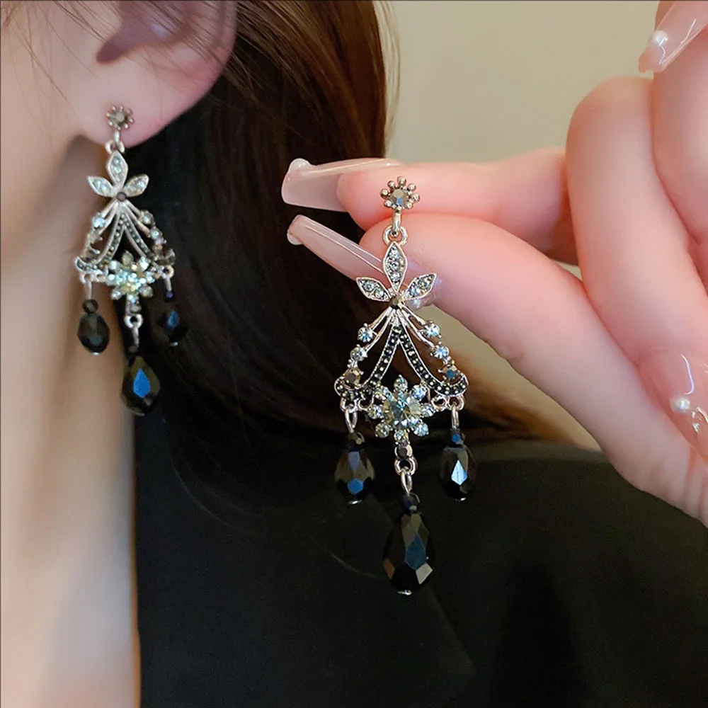 

Silvery Needle Court Style Retro Crystal-encrusted Artificial Dangle Earrings Niche Elegant Tassel Trendy Jewelry For Women