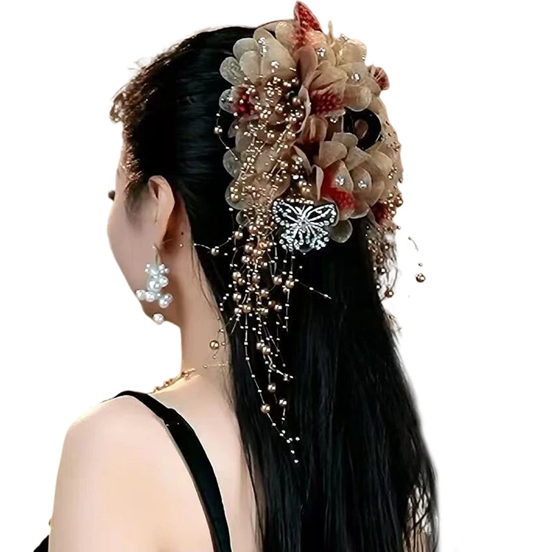 Pinza para el pelo con borla de perlas y flores de mariposa y plumas a la moda, accesorios para el cabello para tocado con cola de caballo de tiburón