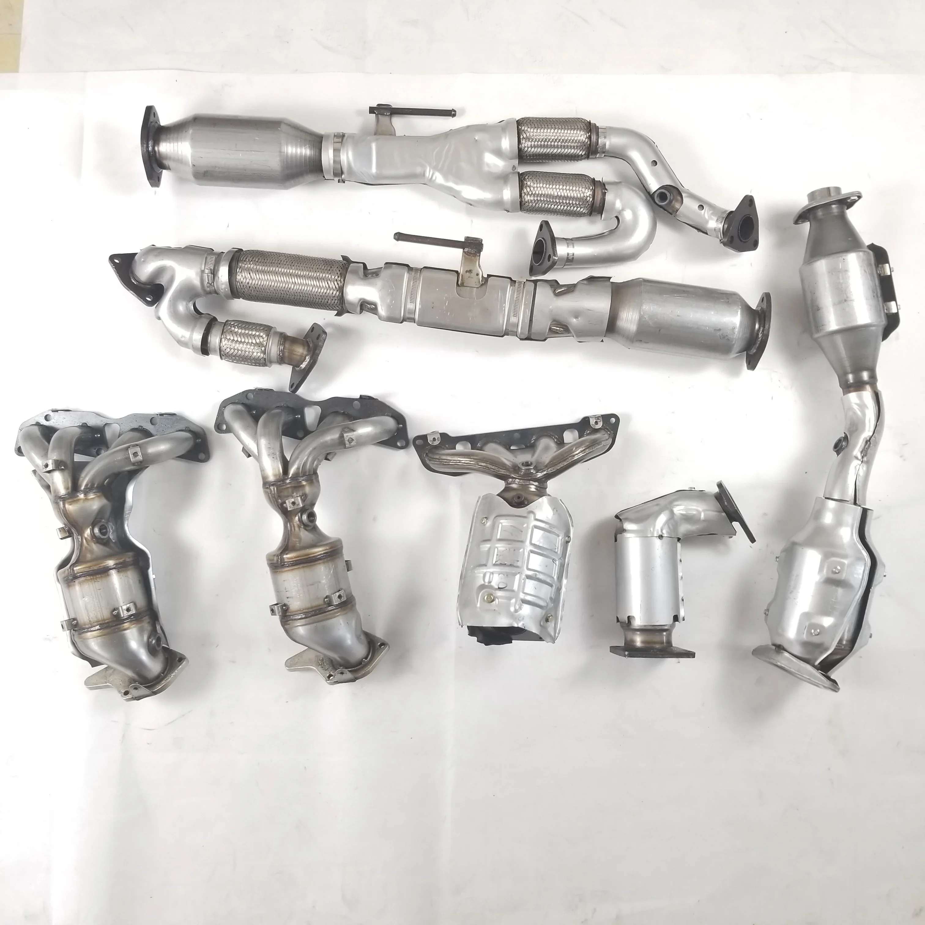 Metallic Carrier Substrate Three Way Exhaust System Direct fit Catalytic Converter for Nissan X-Trail