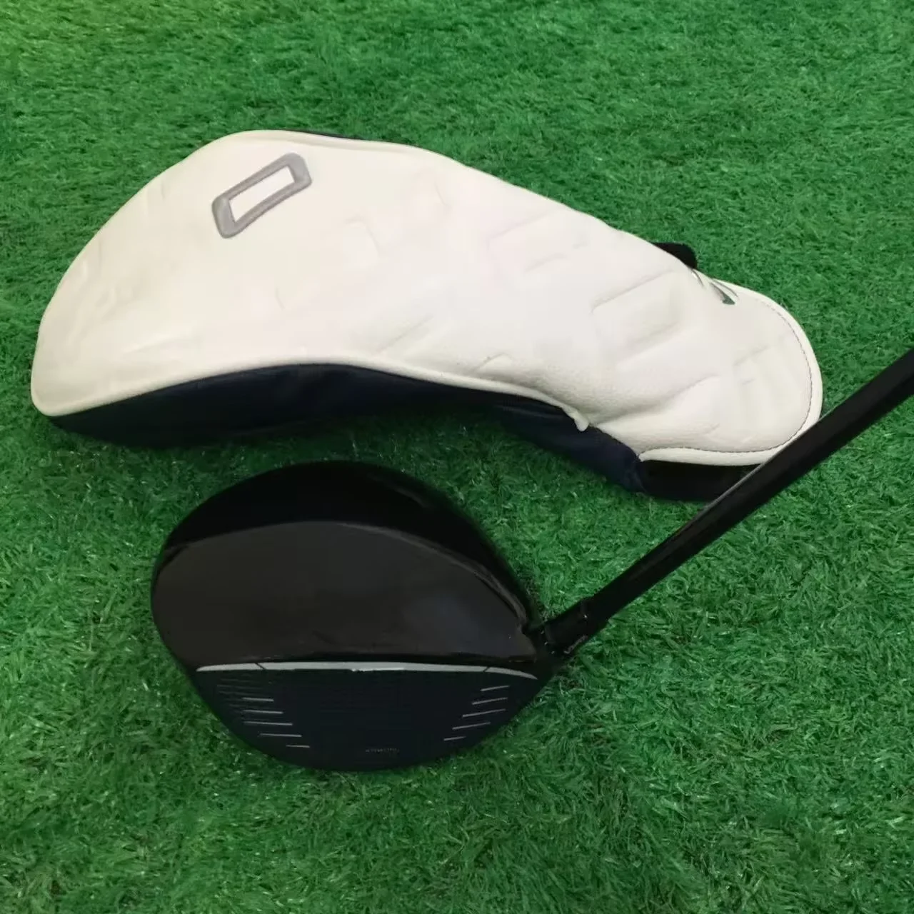 Wholesale Men Right Hand Golf Club Driver 10.5 Wood Titanium Alloy Head Brand New Golf Clubs Driver