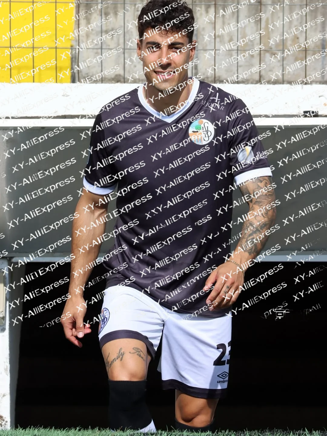 Men's V-neck Sports Jersey, Short-sleeve Soccer Shirt, 3D Quick-dry and Breathable, Suitable for Match Days and Casual Outings