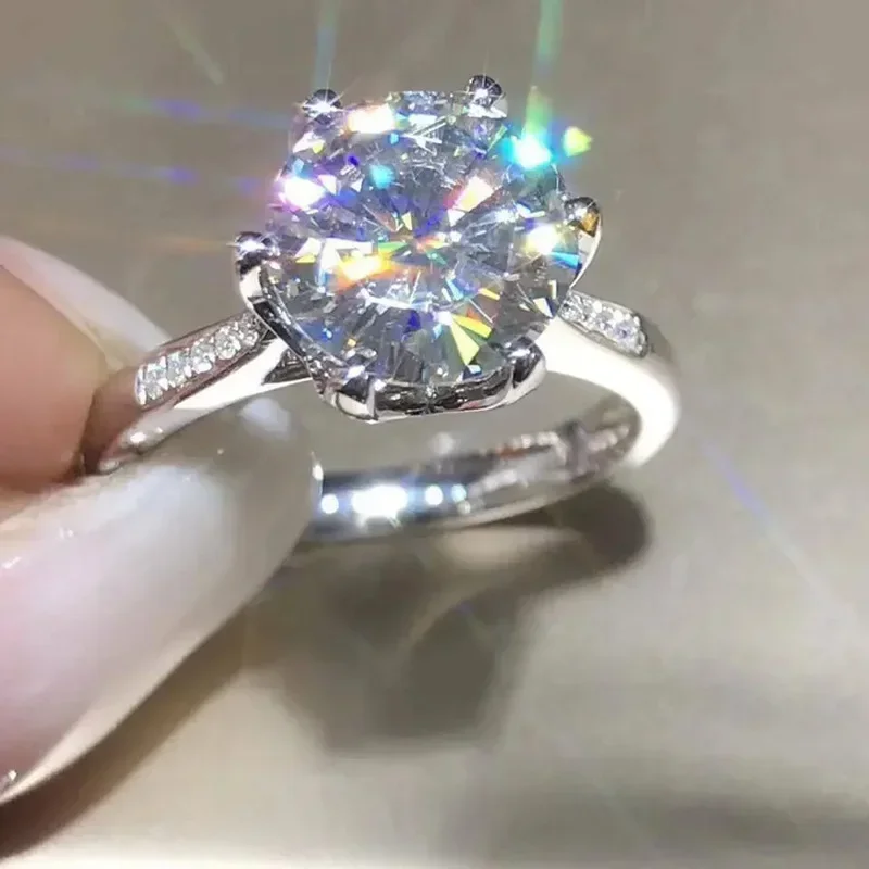 2024 Zircon Ring High End Personalized Six Claw Classic    Couple Wedding Engagement Birthday Gift  Female