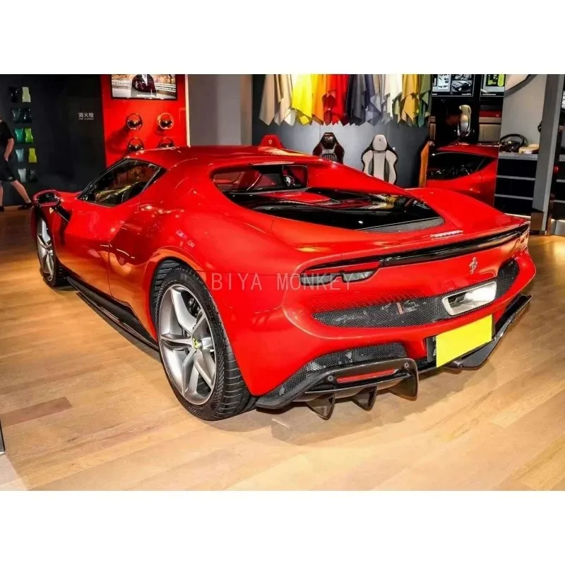 ألياف الكربون الجبهة الشفاه الخلفية الناشر المفسد التنانير الجانبية OEM نمط طقم الجسم لفيراري 296 الترقية على نمط OEM #3