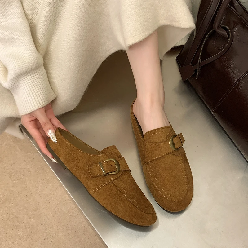 Retro Style Baotou Semi-drag Women 2026 Autumn New Comfortable Outward Wear Flat Heel Slip-on Lazy Shoes
