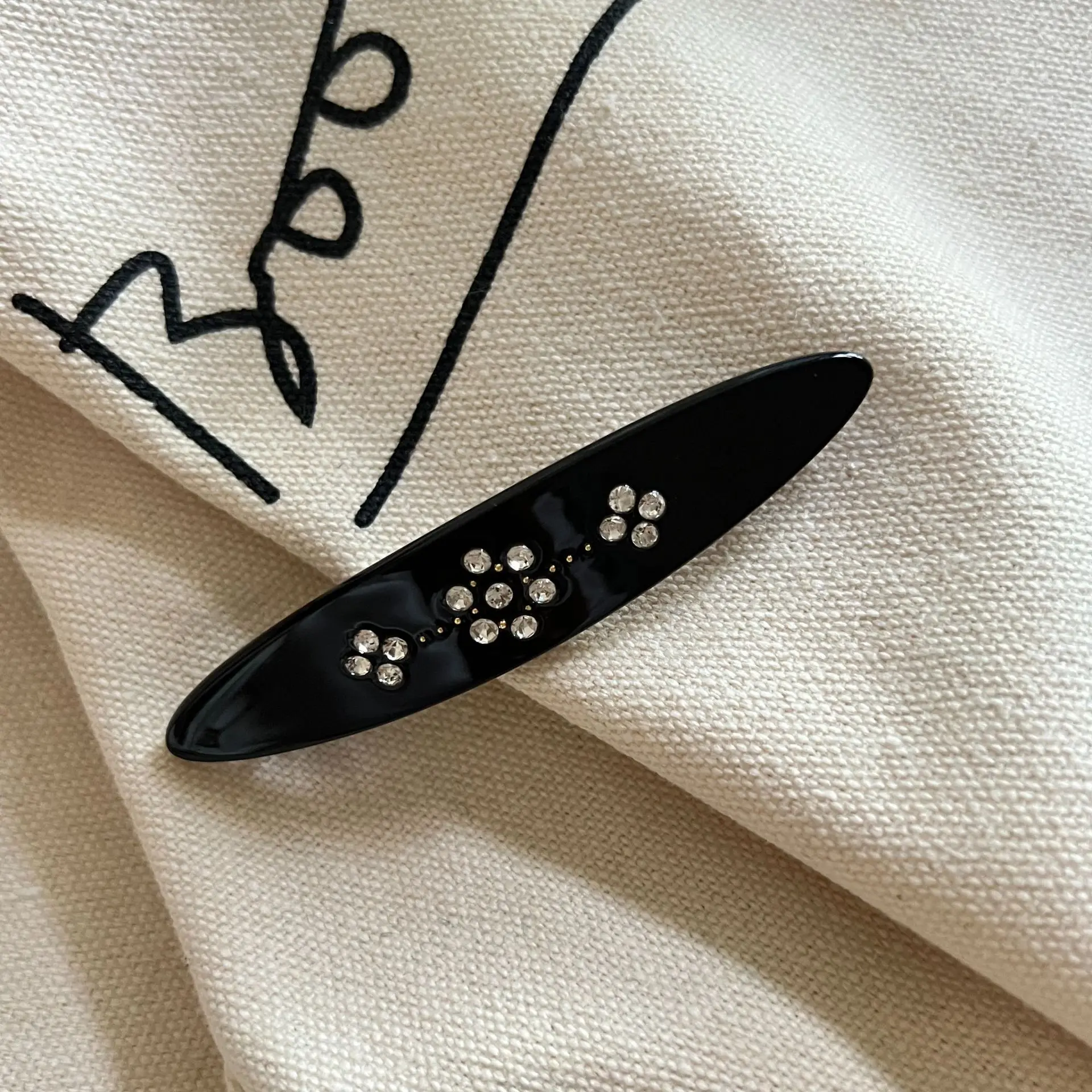 Vintage Acetate Hair Clips Y2K Aesthetic Rhinestone Side Bangs Barrette for Women Girls Non-slip Strong Hold Hair Grips Headwear - Image 6