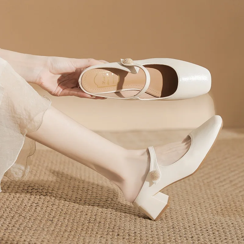 

Solid Color Genuine Leather Open-Toe Sandals for Women Summer 2026 New Square-Toe Single Strap Chunky Heel Shoes