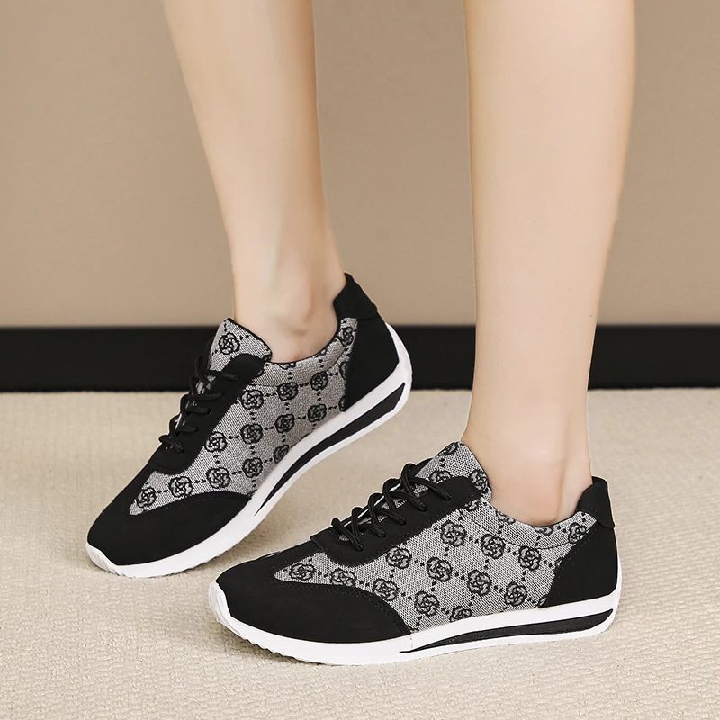 2024 New Luxury Casual Lace Up Sneakers Fashion Brand Casual Shoes for Women Retro Trend Soft Running Sneakers Zapatos De Mujer