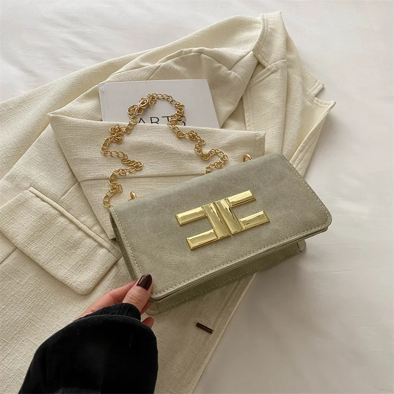 Fashion Chain Flat Velvet Girls Shoulder Bag Simple Pure Color Girls Crossbody Korean Underarm Small Square Bag Metal Decoration