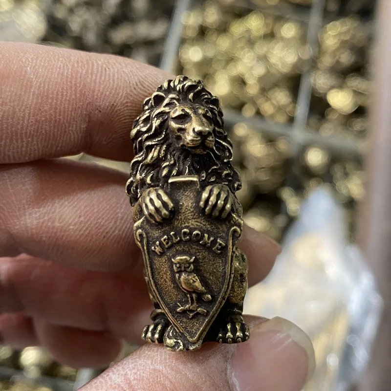 Standing Little Lion Small Copper Piece Owl Shield Copper Lion Brass Lion