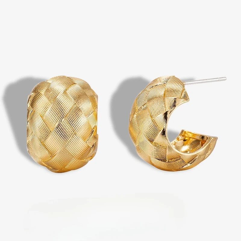 New S925 Silver Earrings with A Light Luxury and High-end Feel, C-ring Earrings, French Earrings, Summer Wedding Jewelry