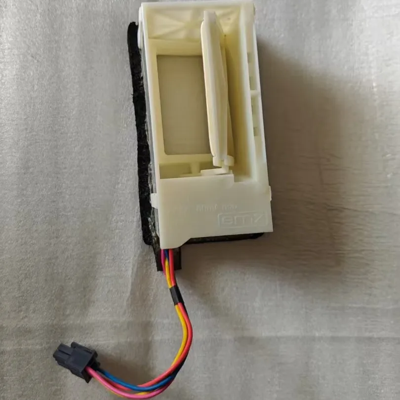 [Second-hand]15. 4867.4.004  6768.4.001  6772.4.  24BYJ412  Refrigerator air vent