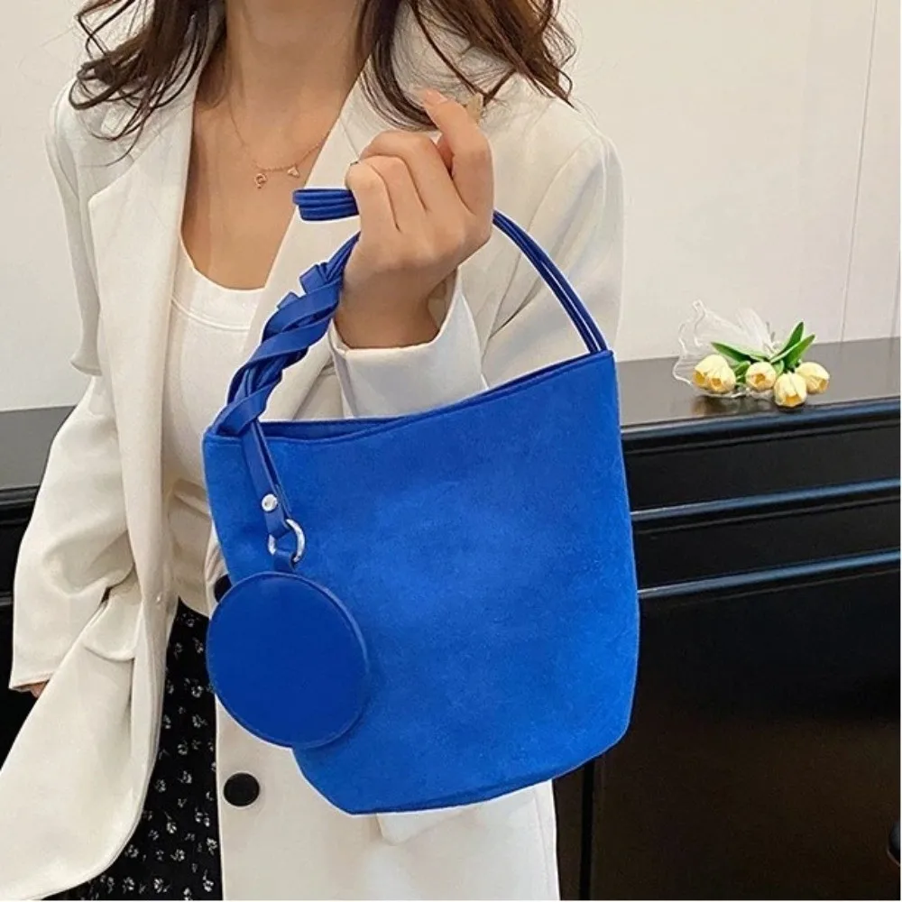 Modische Einfarbige Wildleder-Beuteltaschen mit Großer Kapazität, Schnallenverschluss-Schultertasche, Tragetasche für Damen – Detail 6