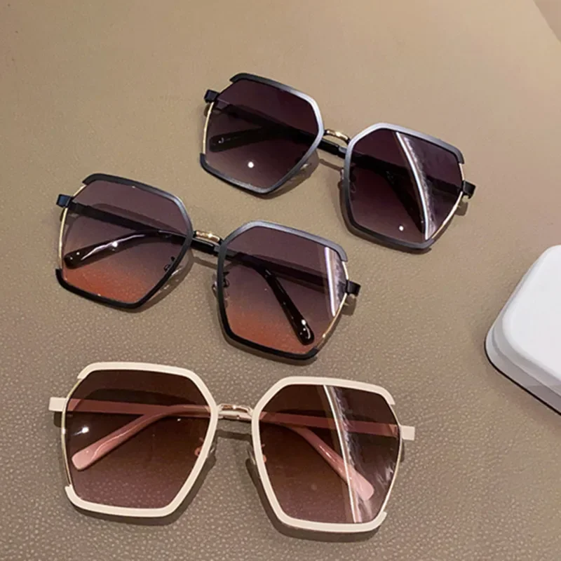 نظارات شمسية جديدة كبيرة الحجم بنصف إطار معدني مربع للنساء نظارات شمسية كلاسيكية متدرجة مقاومة للأشعة فوق البنفسجية Gafas De Sol Para Hombre
