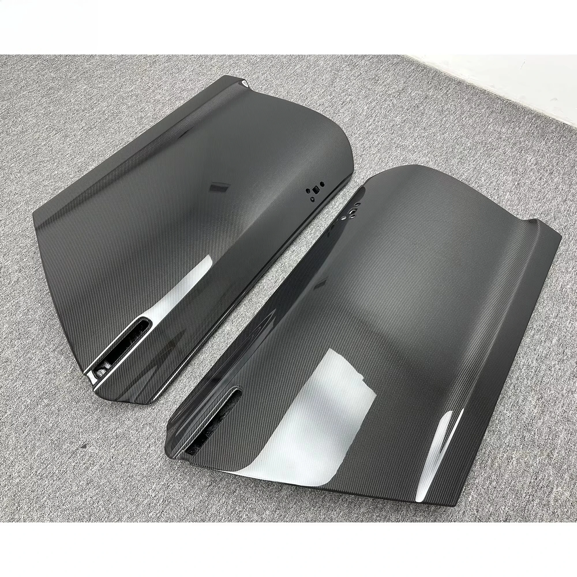 لوحة باب من ألياف الكربون الجافة على طراز OEM لنيسان R35 GTR 2008-2016 مجموعات هيكل كربون كاملة أجزاء لوحات أبواب السيارة خفيفة الوزن #2