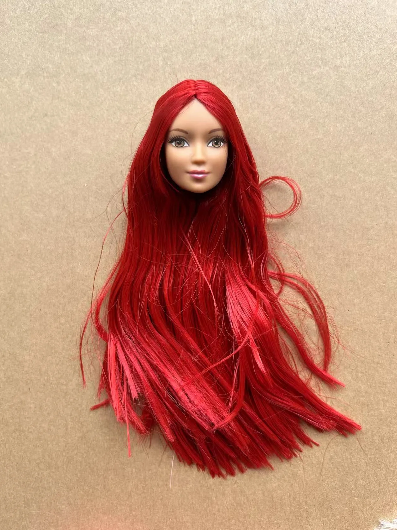 1/6 رؤوس دمى وجه نادر ألعاب على شكل جلد أبيض أو بني وشعر طويل ملون لجامعي الدمى ملحقات أجزاء الدمى للفتيات