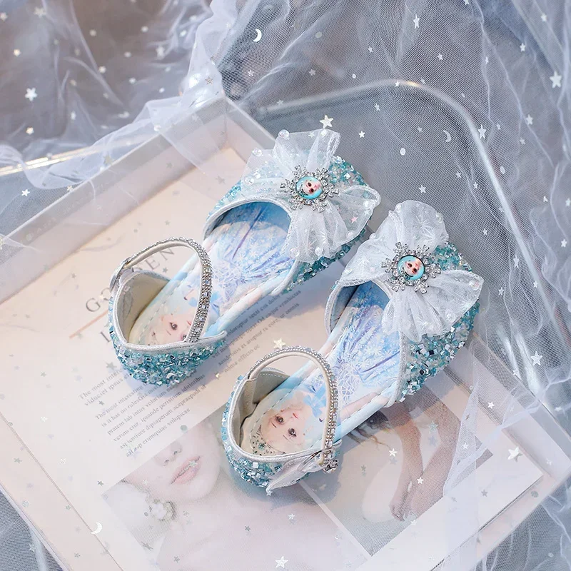 Sapatos confortáveis de princesa de cristal para bebês, sandálias casuais, bonito palco dos desenhos animados, sandálias para crianças, moda, primavera, verão