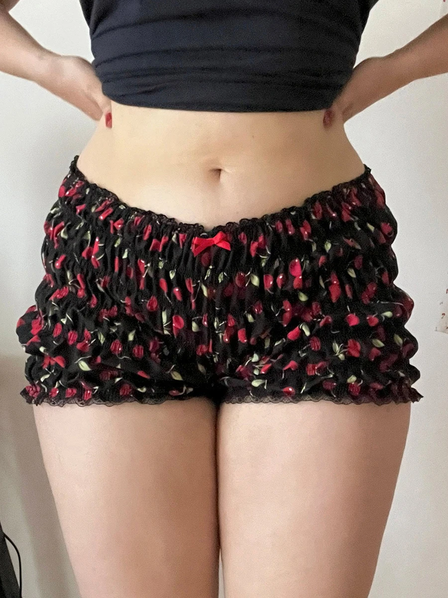 Süße Kirschdruck elastische Bloomers Shorts 2000er Jahre Retro Spitzenbesatz hohe Taille Hose Coquette Y2k Cottage Fairy Pumpkin Hose Damen